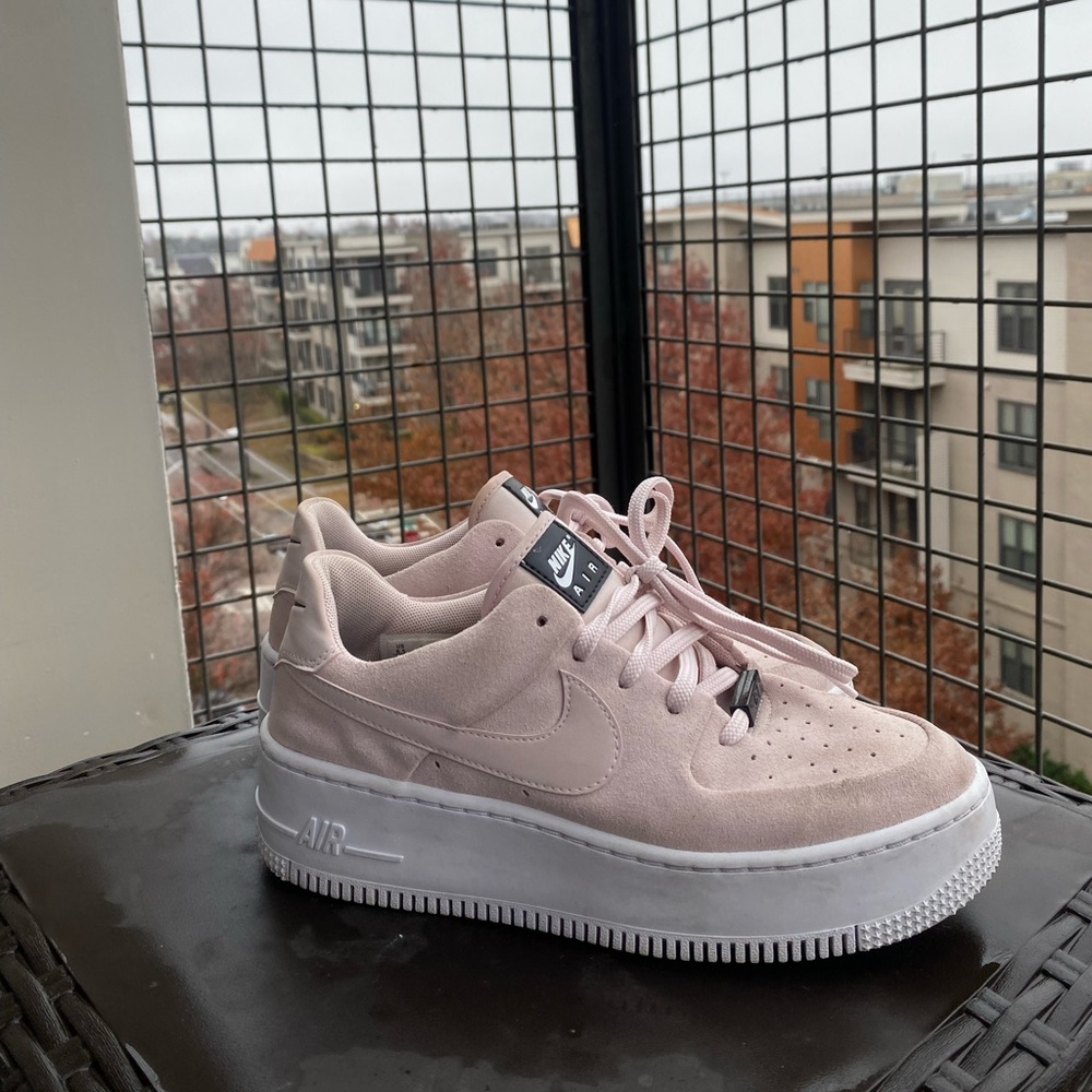 Nike Air Force 1